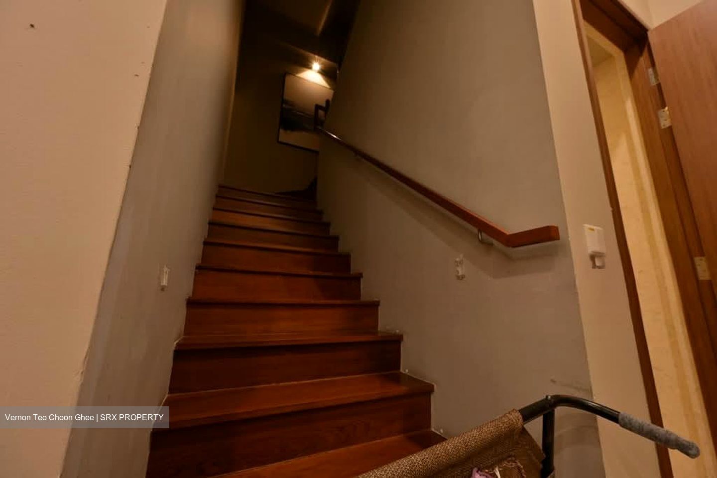 Kismis Residence (D21), Terrace #542304771